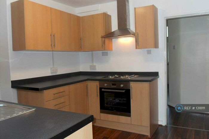 4 Bedroom Terraced House To Rent In Barrington Road, Liverpool, L15