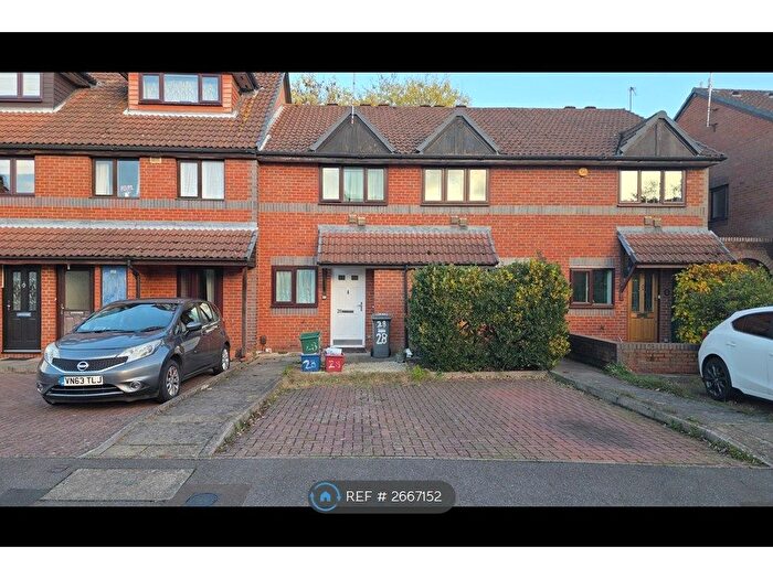2 Bedroom Terraced House To Rent In Weavers Close, Isleworth, TW7