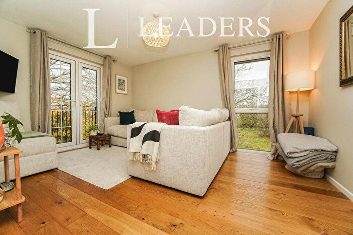 2 Bedroom Apartment To Rent In Sandringham Court, GL53