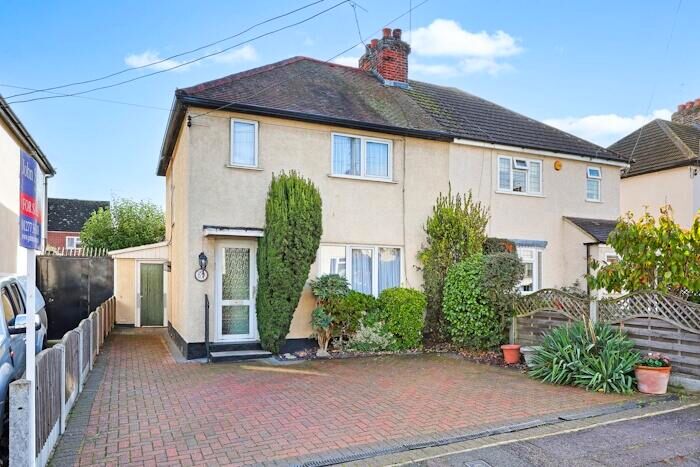 3 Bedroom Semi-Detached House For Sale In Rodney Road, Ongar, CM5