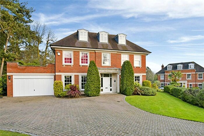 5 Bedroom Detached House For Sale In Davidge Place, Knotty Green, Beaconsfield, Buckinghamshire, HP9