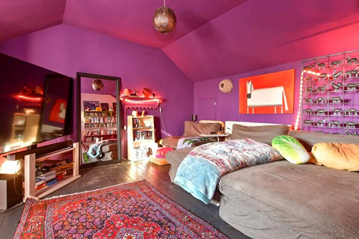 2 Bedroom Duplex For Sale In Barking Road, London, E13
