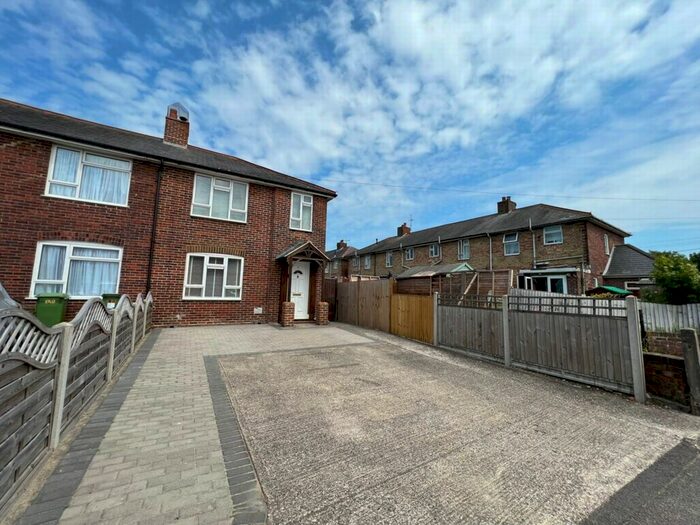 3 Bedroom End Of Terrace House To Rent In St Georges Place, Hythe, CT21