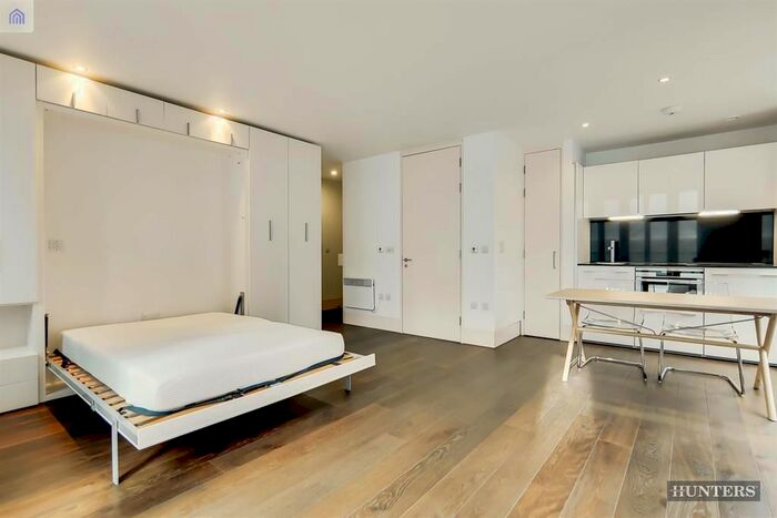 Studio To Rent In Bishops Square, Spitalfields, E1 - Photo 3