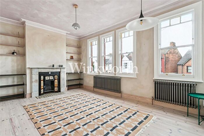 2 Bedroom Flat To Rent In The Avenue, London, N17