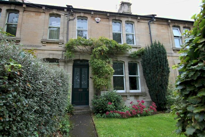 4 Bedroom Property To Rent In Trowbridge Road, Bradford-On-Avon, BA15