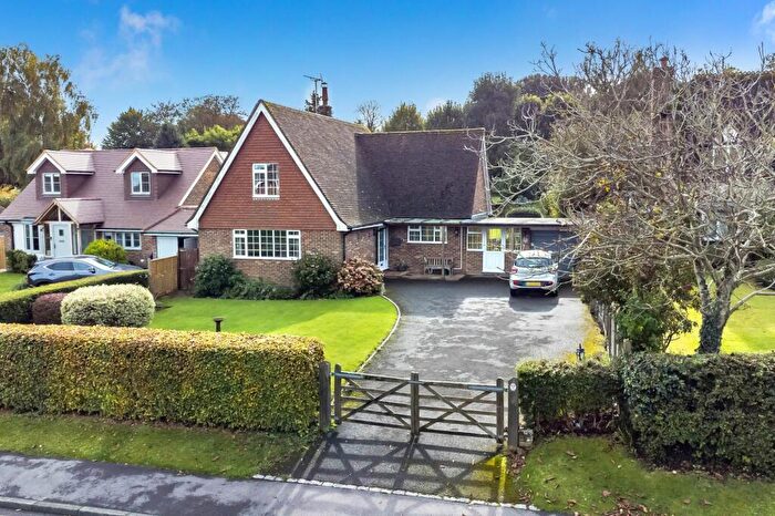 3 Bedroom Detached House For Sale In Deans Road, Alfriston, BN26