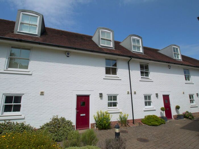 3 Bedroom Terraced House For Sale In Buckwell Place, Sevenoaks, TN13