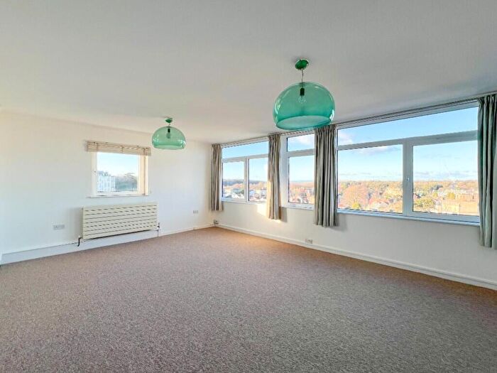 2 Bedroom Flat To Rent In Harley Court, Clifton Down, Bristol, BS8