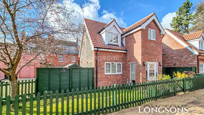2 Bedroom Detached House For Sale In Church Mews, Swaffham, PE37