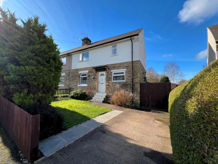 2 Bedroom Semi-Detached House To Rent In Dallam Grove, Shipley, West Yorkshire, BD18