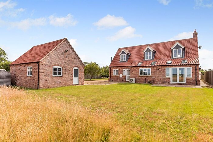 3 Bedroom Detached House For Sale In Mill Hill Road, Boughton, King's Lynn, PE33