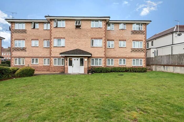 2 Bedroom Flat For Sale In Elizabeth House, Stanmore, HA7