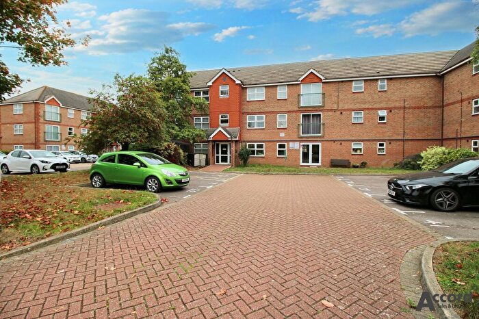 2 Bedroom Apartment For Sale In Dudley Close, Chafford Hundred, RM16