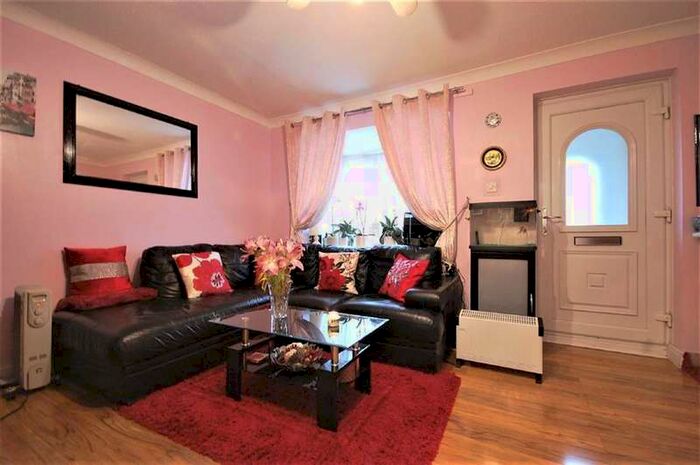 2 Bedroom End Of Terrace House To Rent In Cowley Mill Road, Uxbridge, UB8