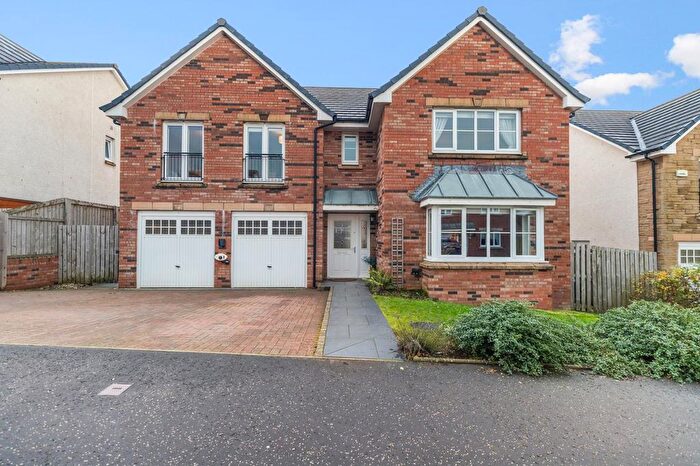 5 Bedroom Detached House For Sale In Healds Drive, Strathaven, Lanarkshire, ML10