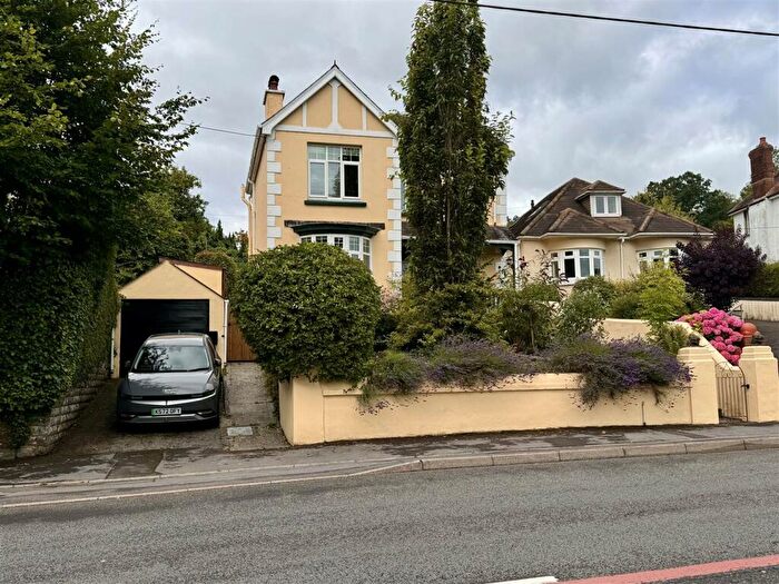 3 Bedroom Detached House For Sale In Llandeilo Road, Llandybie, Ammanford, SA18