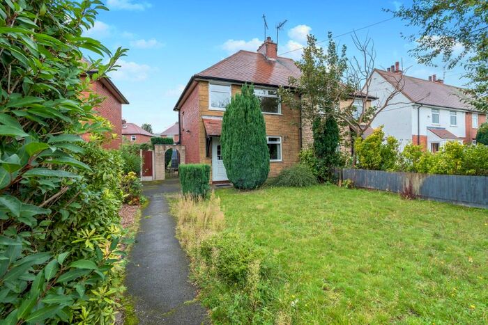 3 Bedroom Semi-Detached House To Rent In Maltby Road Mansfield, NG18