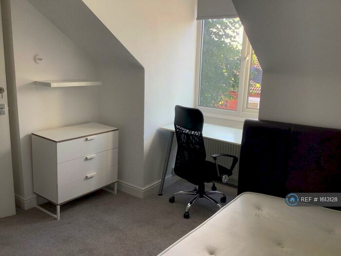 4 Bedroom Terraced House To Rent In Imperial Road, Beeston, Nottingham, NG9