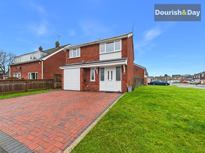 3 Bedroom Detached House To Rent In Newland Avenue, Stafford, ST16