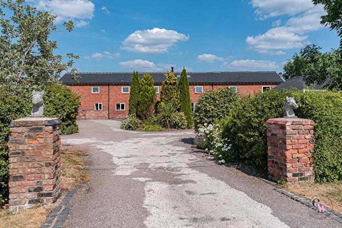 4 Bedroom Barn Conversion For Sale In Winsford Road, Cholmondeston, Winsford, CW7