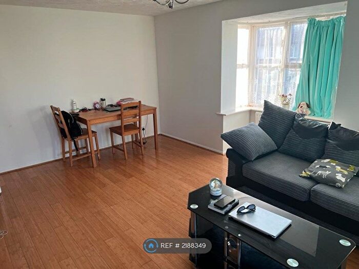 1 Bedroom Flat To Rent In Westmacott Drive, Feltham, TW14