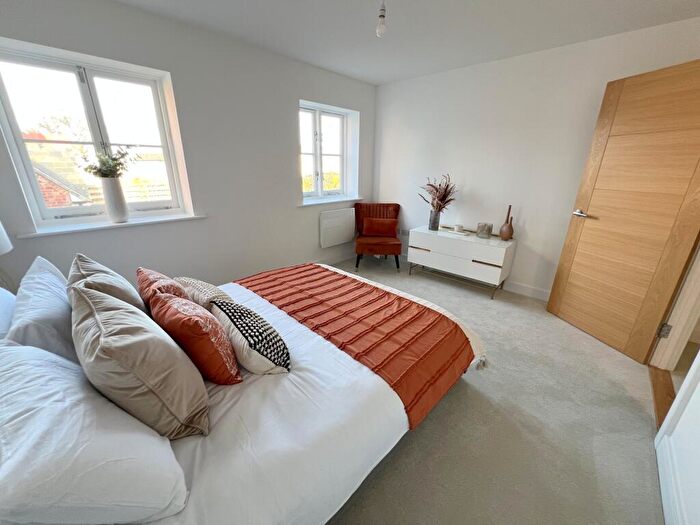2 Bedroom Flat For Sale In Milton Green, Christchurch Road, New Milton, Hampshire., BH25