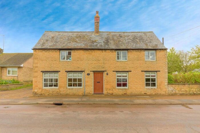 3 Bedroom Detached House For Sale In Station Road, Nassington, Peterborough, PE8