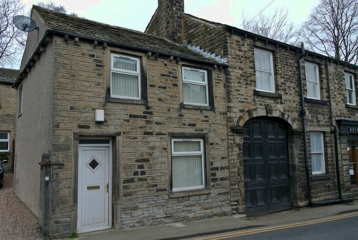 1 Bedroom Cottage To Rent In Westgate, Almondbury, Huddersfield HD5