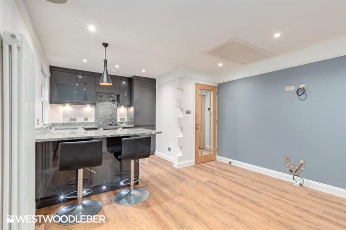 2 Bedroom Apartment For Sale In Church Street, Ware, SG12