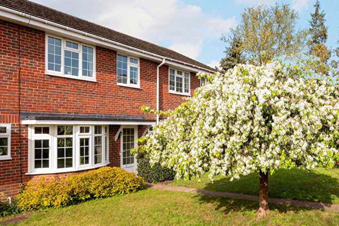 3 Bedroom Terraced House For Sale In Rydens Park, Walton-on-Thames, KT12