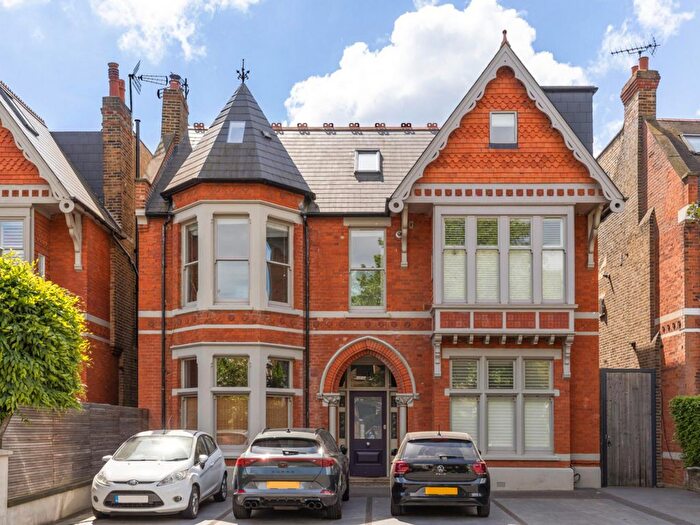 1 Bedroom Flat For Sale In Gordon Road, London, W5