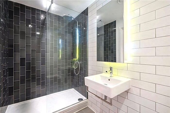 2 Bedroom Flat To Rent In Commodore House Royal Wharf, Royal Crest Ave, London, E16