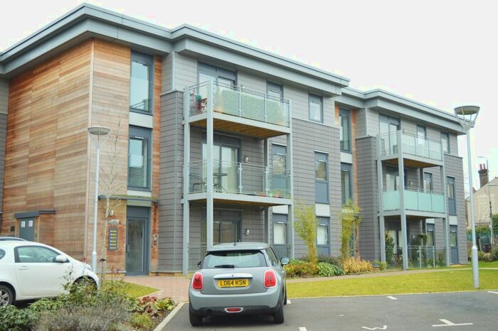 1 Bedroom Flat To Rent In Newsom Place, St Albans, AL1