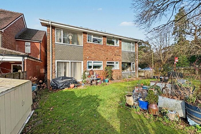 1 Bedroom Flat For Sale In Broadstone, BH18