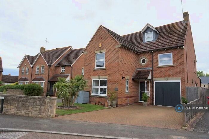 4 Bedroom Detached House To Rent In Bevan Close, Peterborough, PE8