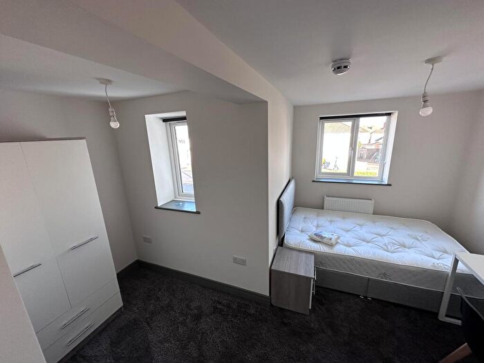 6 Bedroom House To Rent In Filton Avenue, Bristol, BS34