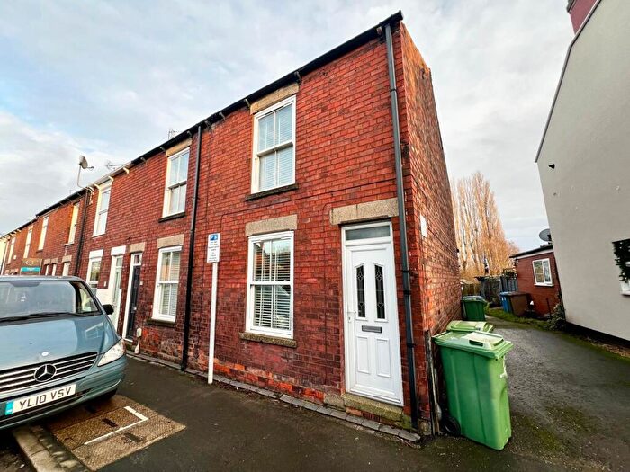 2 Bedroom End Of Terrace House To Rent In Queensgate, Beverley, East Riding Of Yorkshire, Uk, HU17