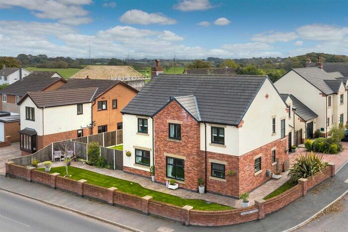 5 Bedroom Detached House For Sale In Foundry Court, Treales, Preston, PR4