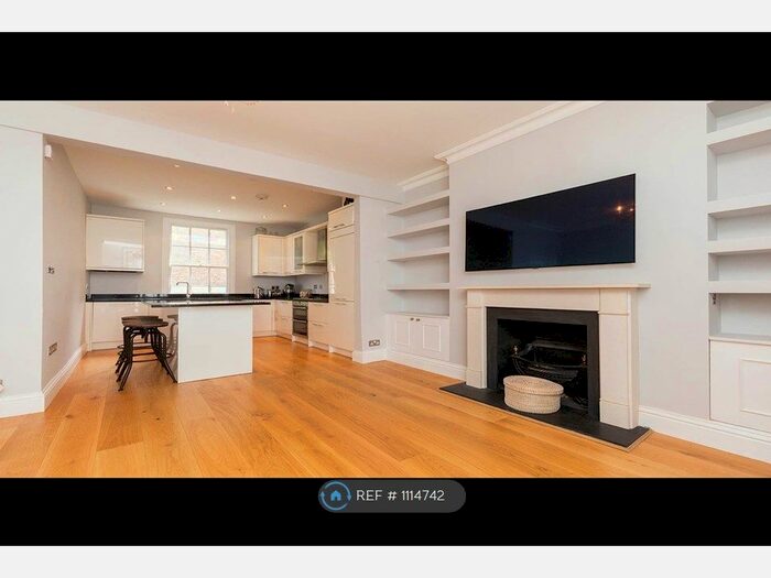 3 Bedroom Flat To Rent In Camden, London, NW1