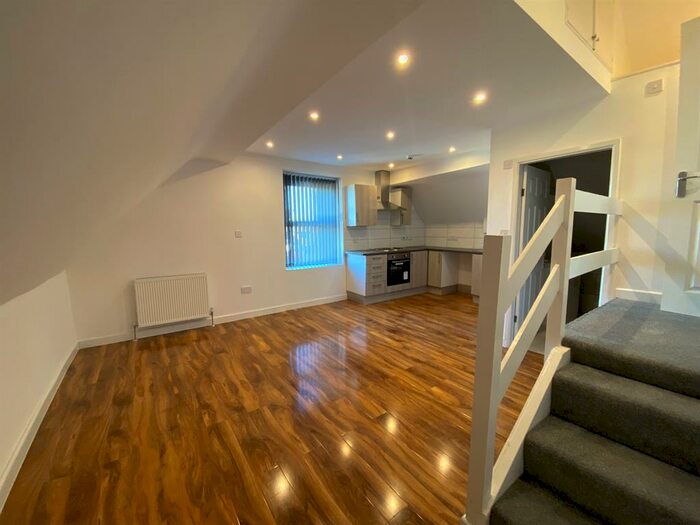 Studio To Rent In Princes Avenue, Princes Park, Liverpool, L8