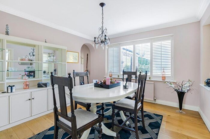 5 Bedroom Detached House For Sale In Oxfordshire, OX39