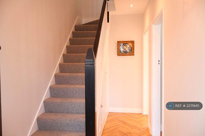 3 Bedroom Terraced House To Rent In Aviemore Way, Beckenham, BR3