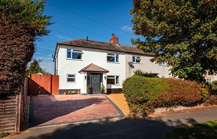 4 Bedroom Semi Detached House For Sale In Hitchin Lane, Clifton, Shefford, SG17