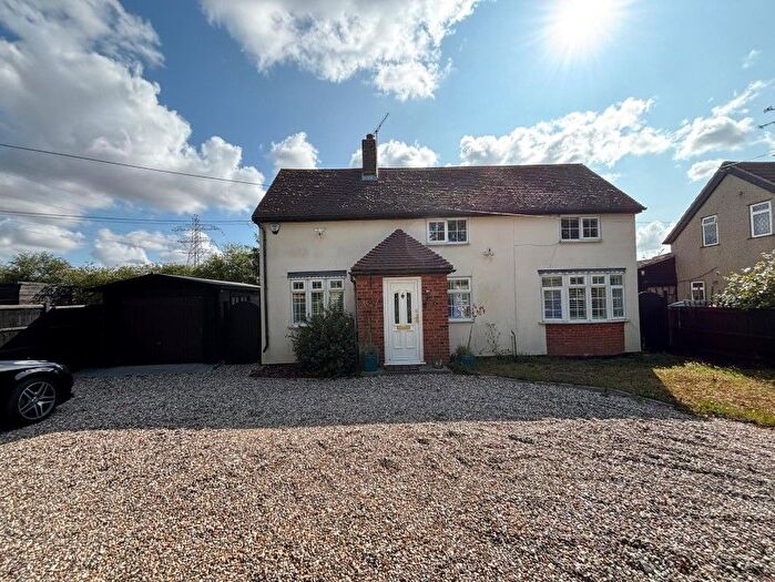4 Bedroom Detached House For Sale In Gardiners Cottage, Gardiners Lane North, Crays Hill, Billericay, Essex, CM11