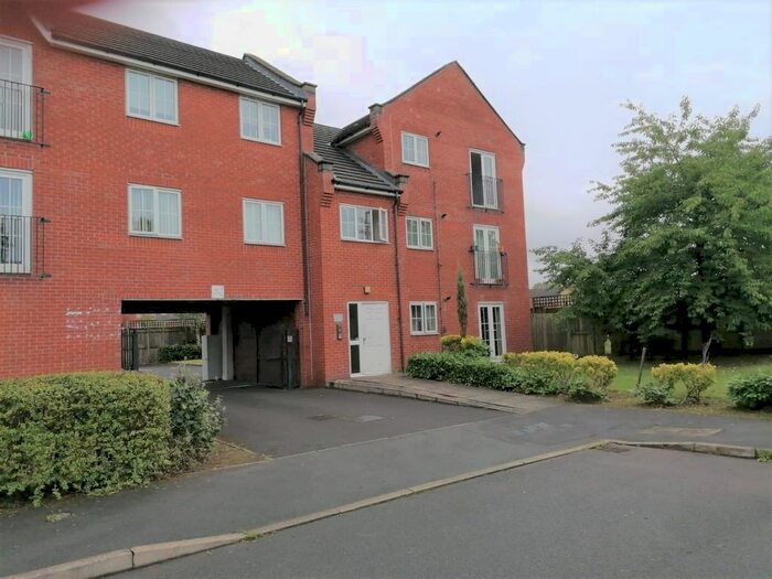 2 Bedroom Flat To Rent In Rawsthorne Avenue, Manchester, Greater Manchester, M18