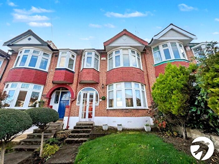 3 Bedroom Terraced House For Sale In Chelsworth Drive, Plumstead, SE18