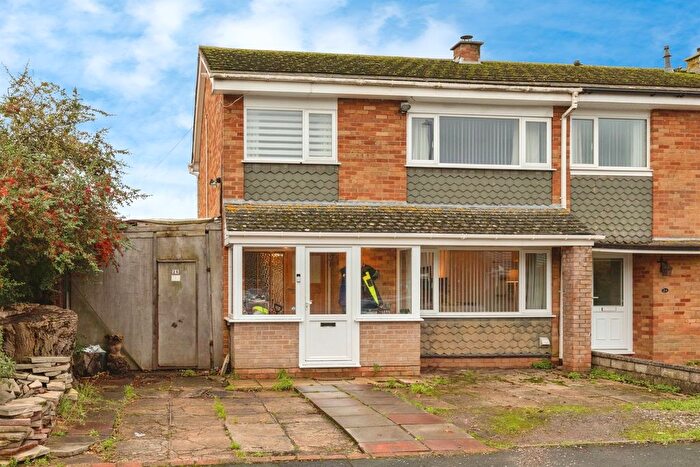 3 Bedroom End Terrace House For Sale In Sunningdale, Yate, Bristol, BS37