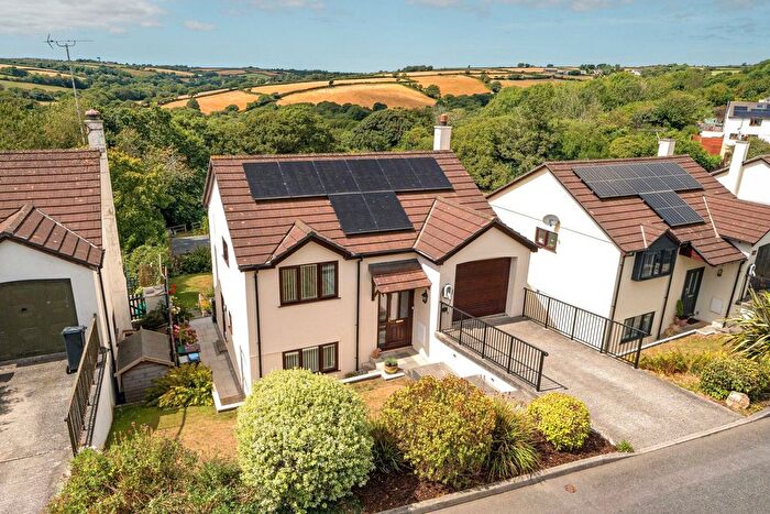4 Bedroom Detached House For Sale In Tregarrick Close, Helston, Cornwall, TR13