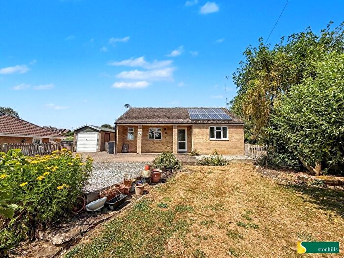 2 Bedroom Detached Bungalow For Sale In Roade Hill, Ashton, Northampton, NN7